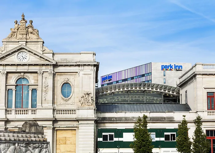 Ξενοδοχείο Park By Radisson Λουβέν