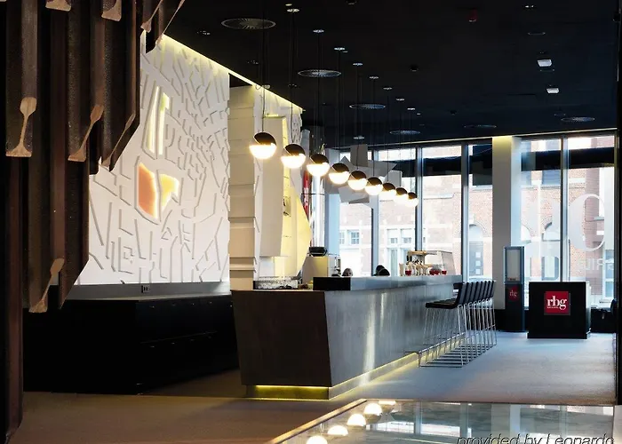 Park By Radisson Λουβέν